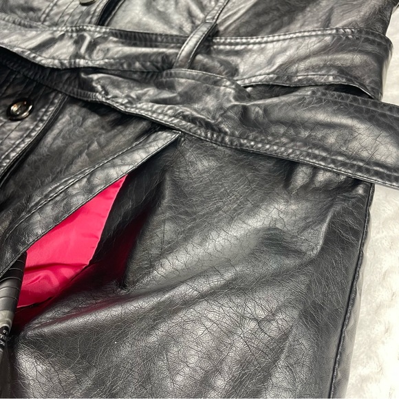 🔥Lane Crawford Belted Buttons Closure Black Faux Leather Jacket Size L - Picture 9 of 15